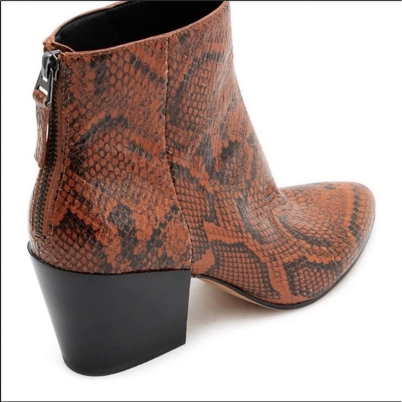NIB Dolce Vita Coltyn Caramel Snake Print Leather Back Zip Booties Ankle Boots 6 - Picture 3 of 10